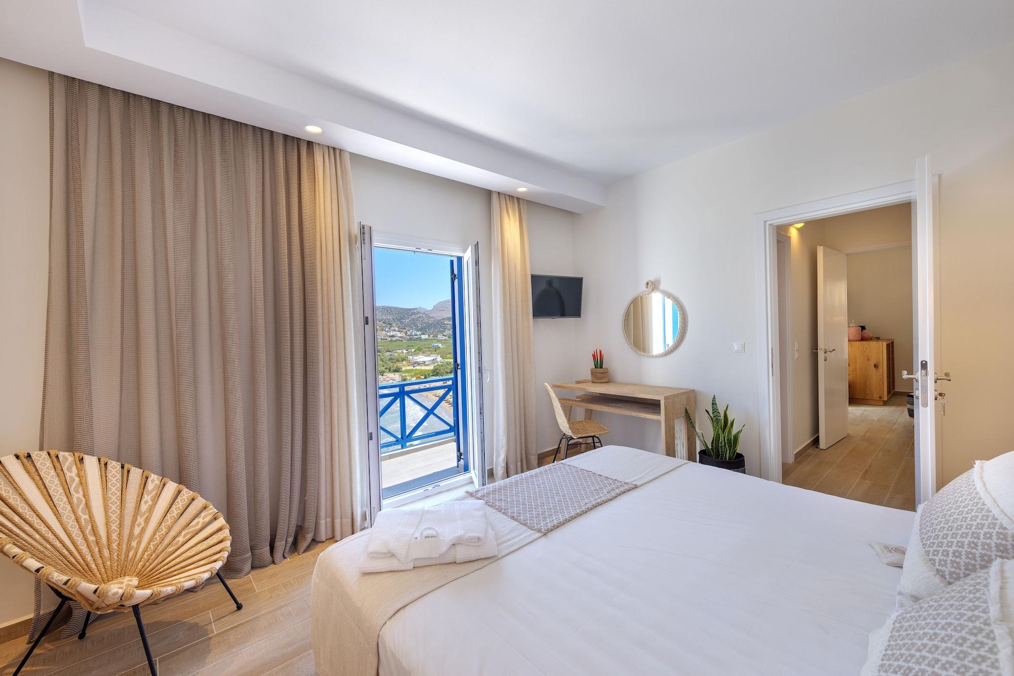 Dolphin Bay Seaside Resort & Suites Galissas Exterior photo