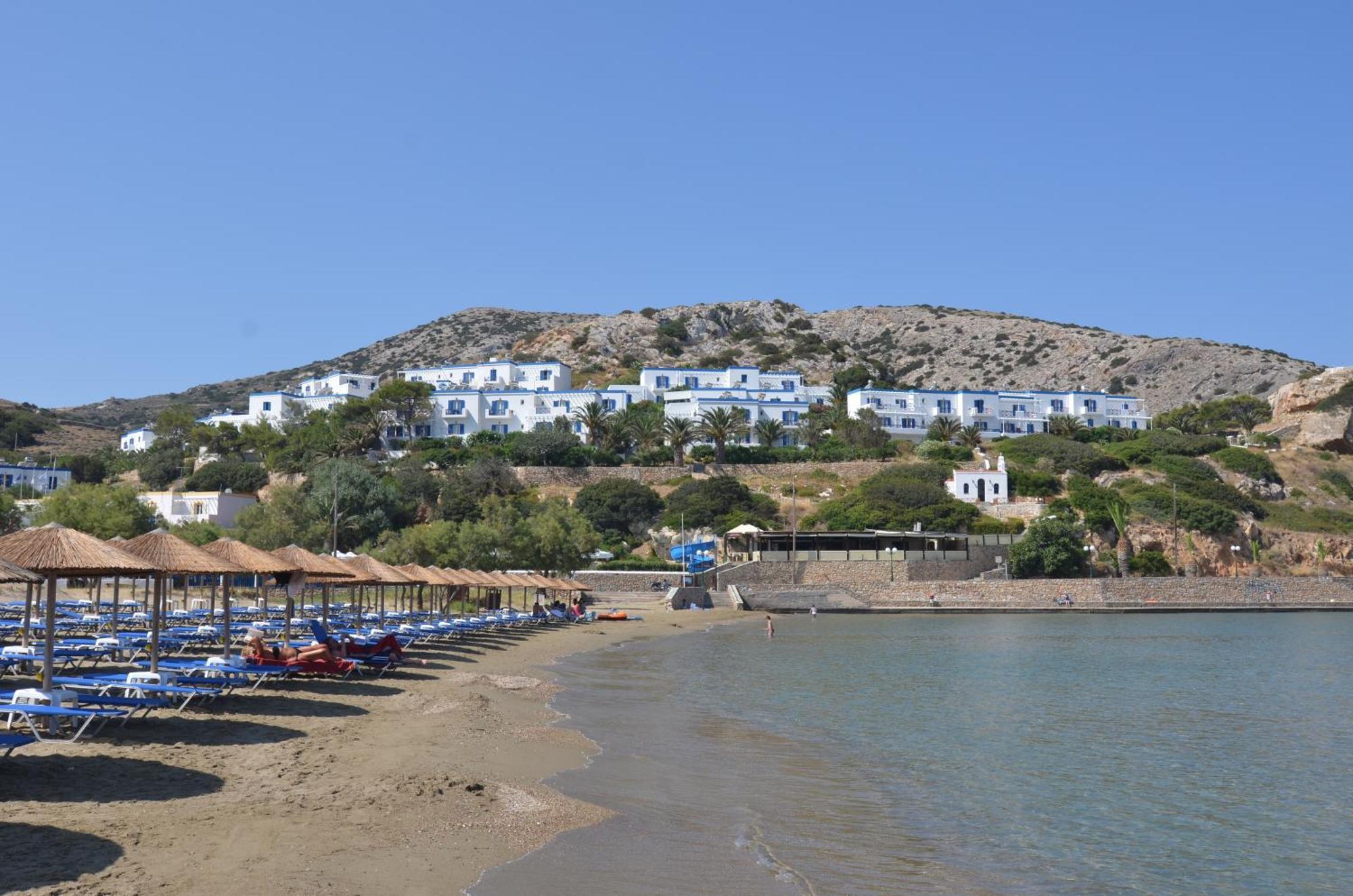Dolphin Bay Seaside Resort & Suites Galissas Exterior photo
