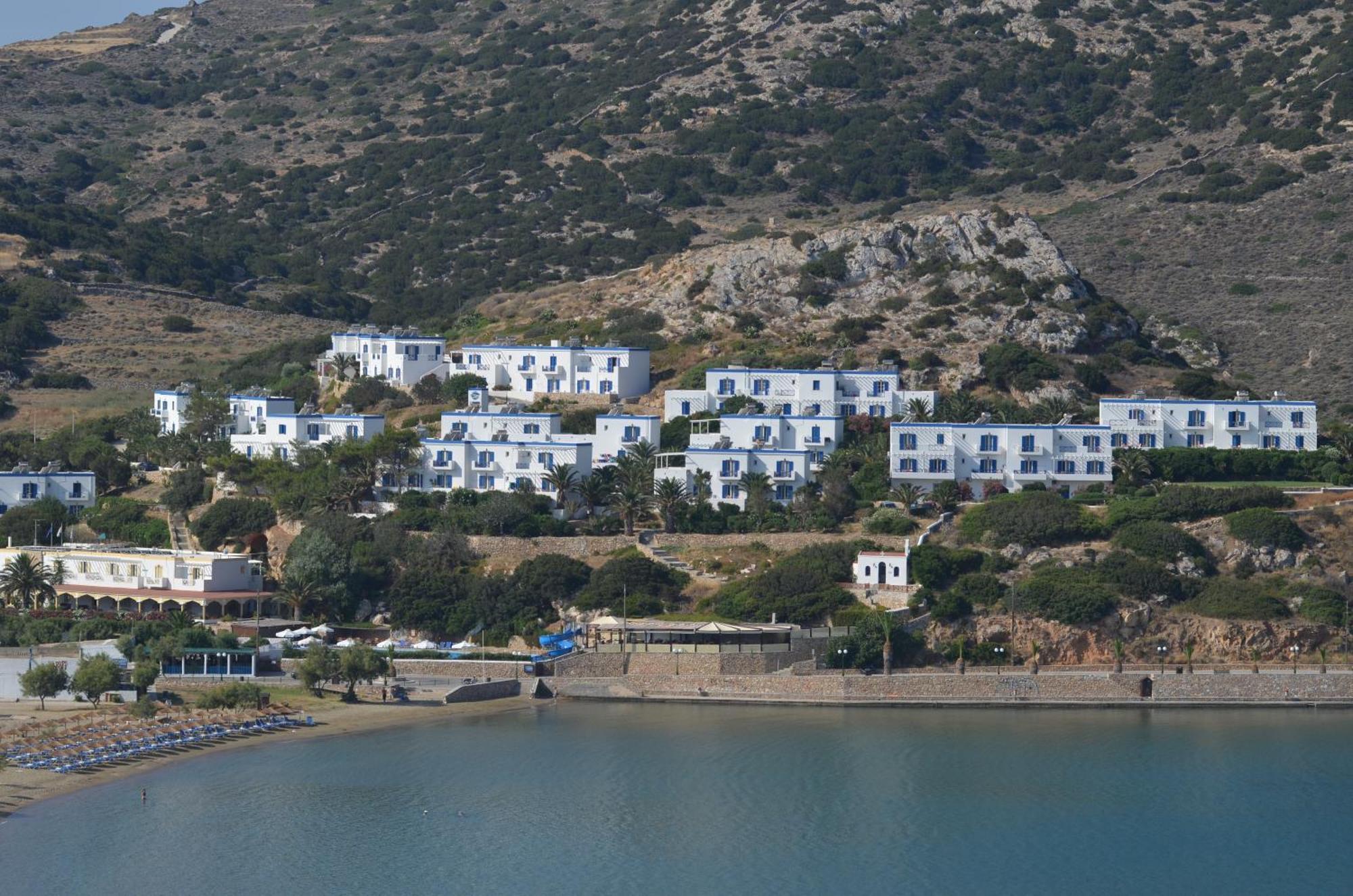Dolphin Bay Seaside Resort & Suites Galissas Exterior photo