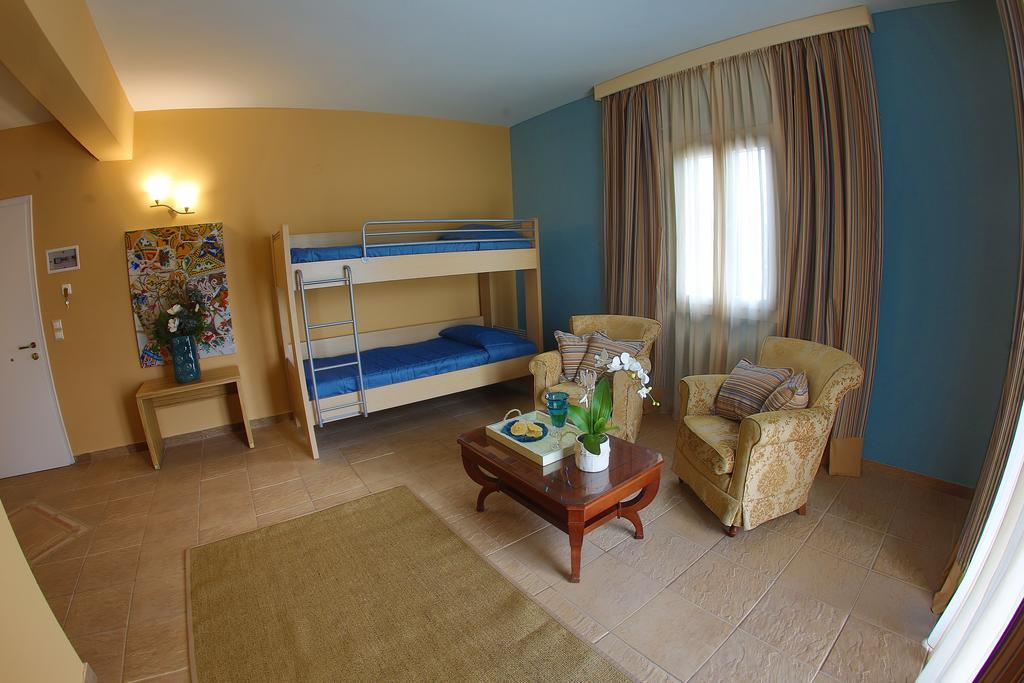 Dolphin Bay Seaside Resort & Suites Galissas Exterior photo