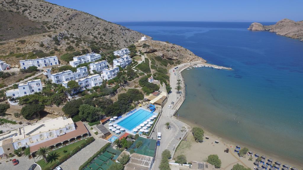 Dolphin Bay Seaside Resort & Suites Galissas Exterior photo