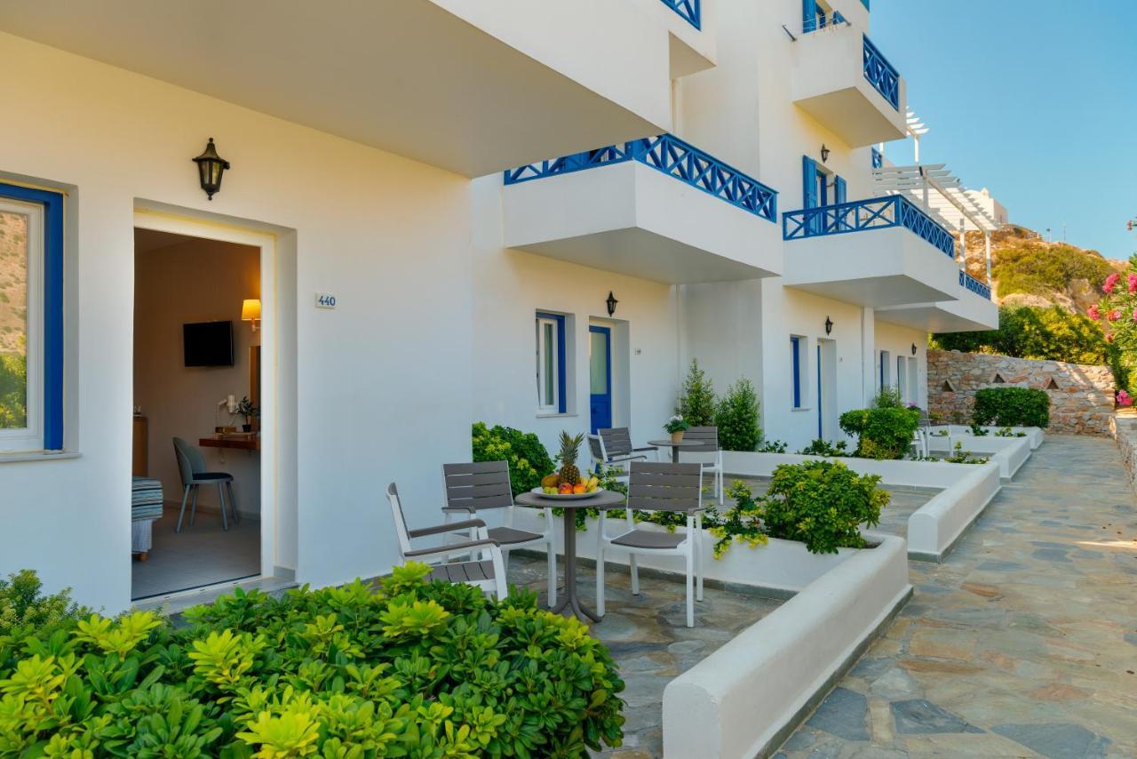 Dolphin Bay Seaside Resort & Suites Galissas Exterior photo